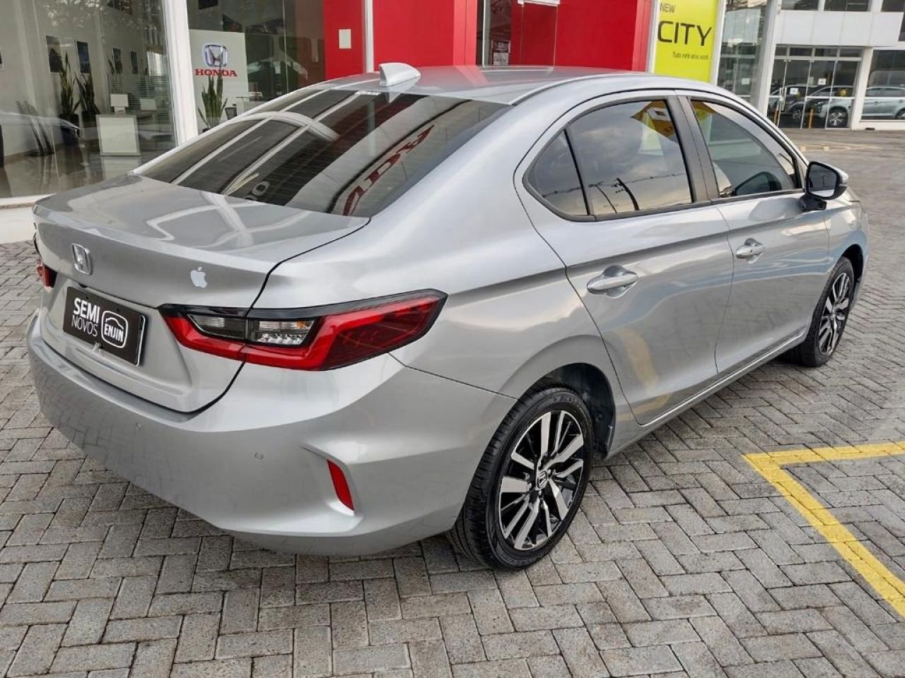 Seminovos Enjin Honda NEW CITY TOURING SEDAN 2022/2023 PRATA